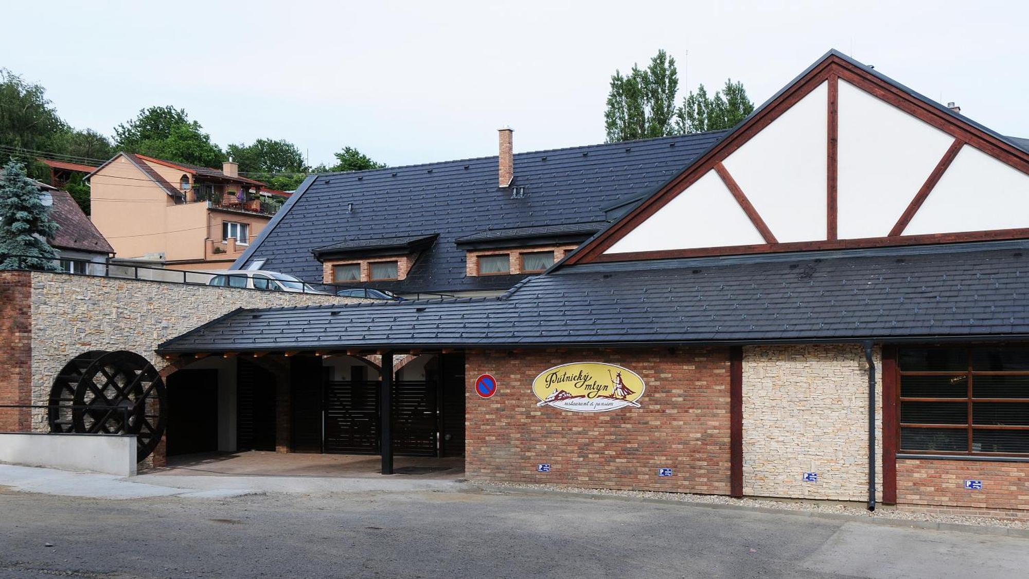 Hotel Pútnický mlyn Marianka Exterior foto